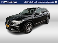 Volkswagen Tiguan - 1.5 TSI Life / Adaptive Cruise Control / Lane Assist / Led koplampen / DAB+ / Navigatie +