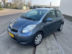 Toyota Yaris - 1.3 VVTi Aspiration airco trekhaak