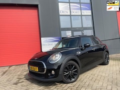 MINI Cooper - 1.5 Business PANORAMDAK / AIRCO / 5DRS / RIJKLAAR 2MND GARANTIE