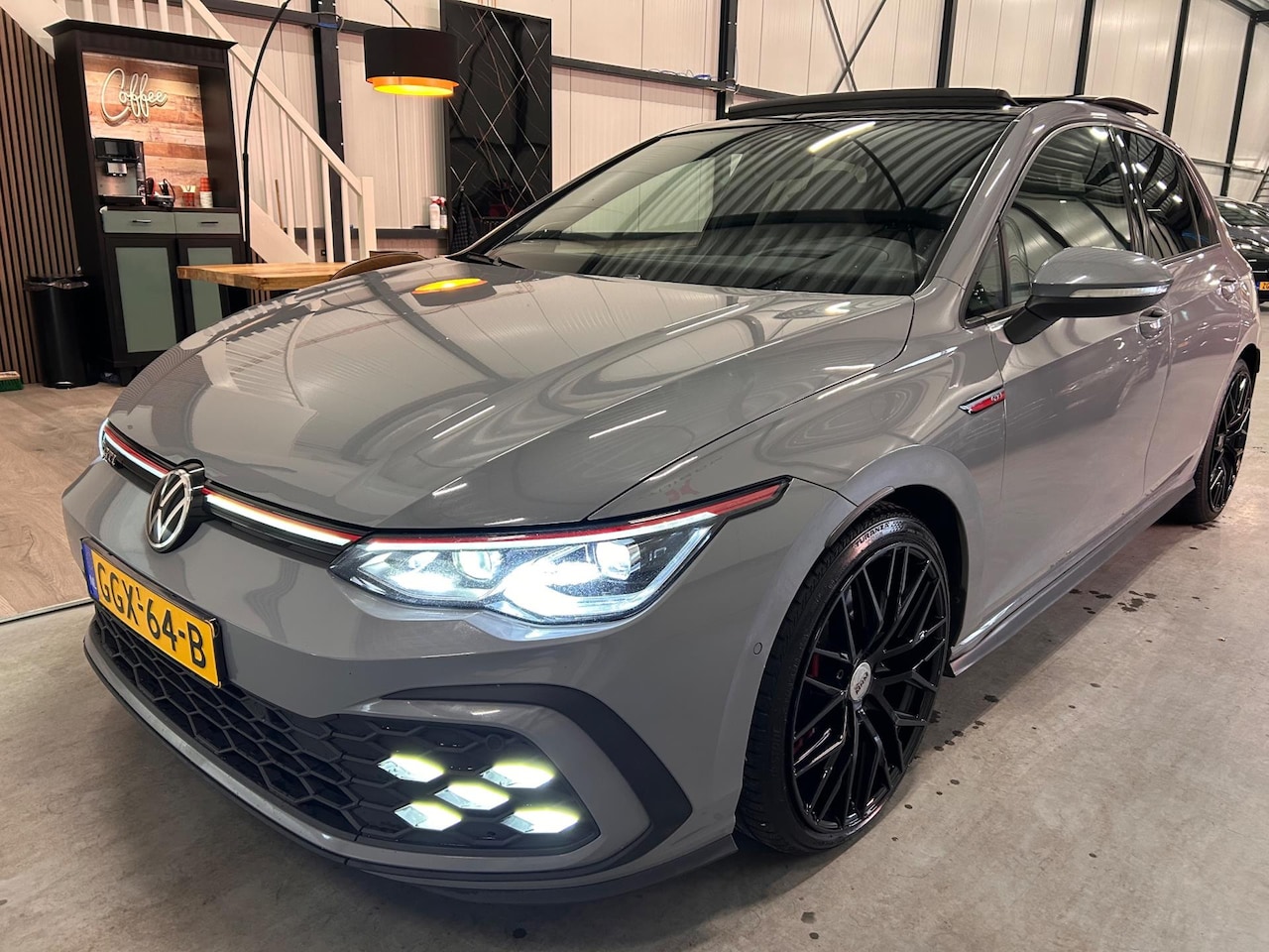 Volkswagen Golf - 2.0 TSI GTI 2020 Pano Superstaat! - AutoWereld.nl