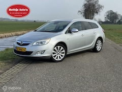 Opel Astra Sports Tourer - 1.4 Turbo Cosmo Clima Cruise NAP tellerstand