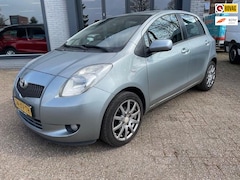 Toyota Yaris - 1.3 VVTi Sol MMT | Automaat | Leder | Parkeersensoren