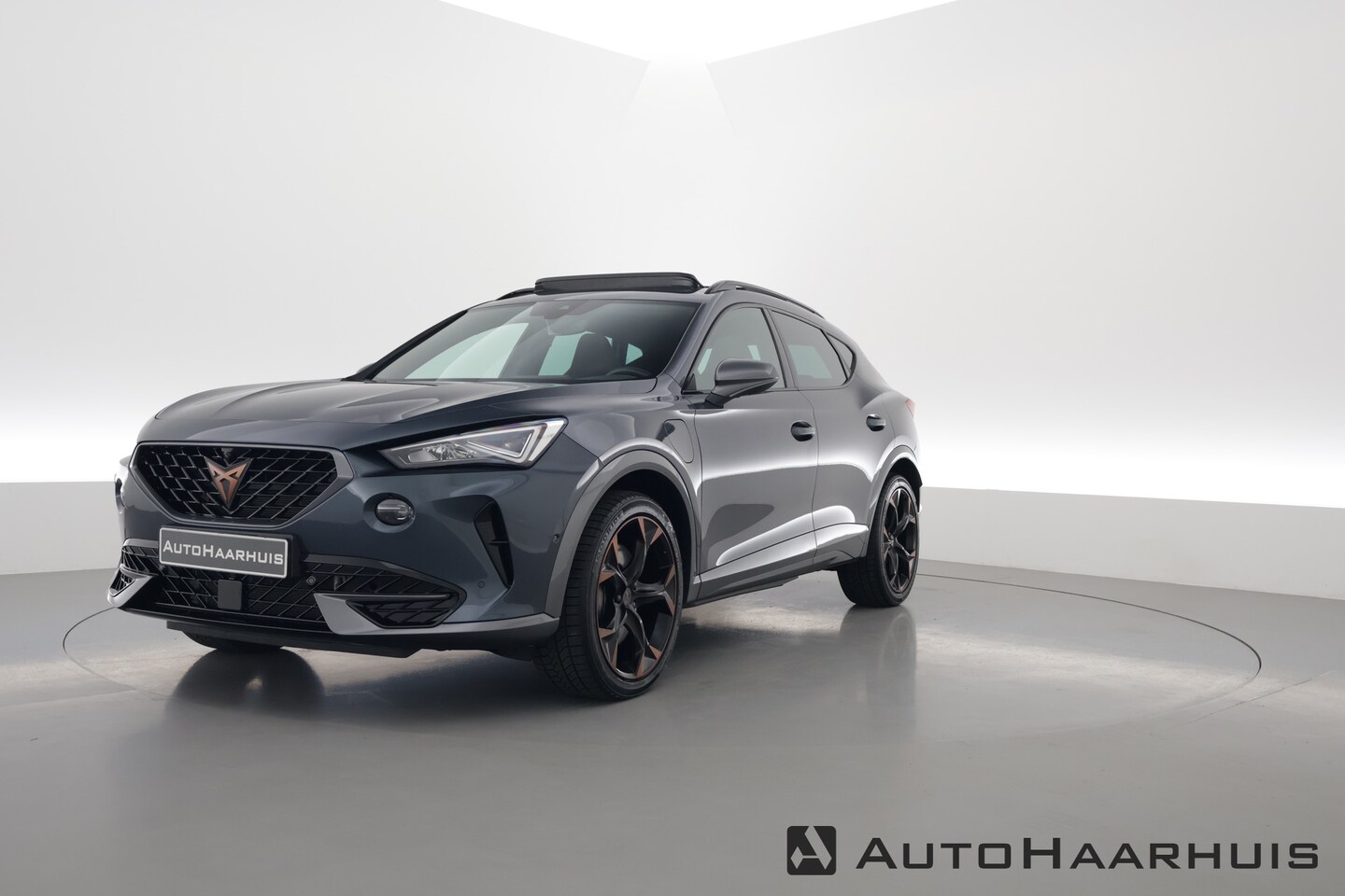 CUPRA Formentor - 1.4 e-Hybrid VZ 245pk | Pano | 360cam | Travel Assist | Navi | Keyless | Apple CarPlay - AutoWereld.nl