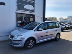 Volkswagen Touran - 1.6 Easyline clima cruise navi lmv