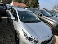 Kia Cee'd - 1.6 CRDi Super Pack Premium EXPORT