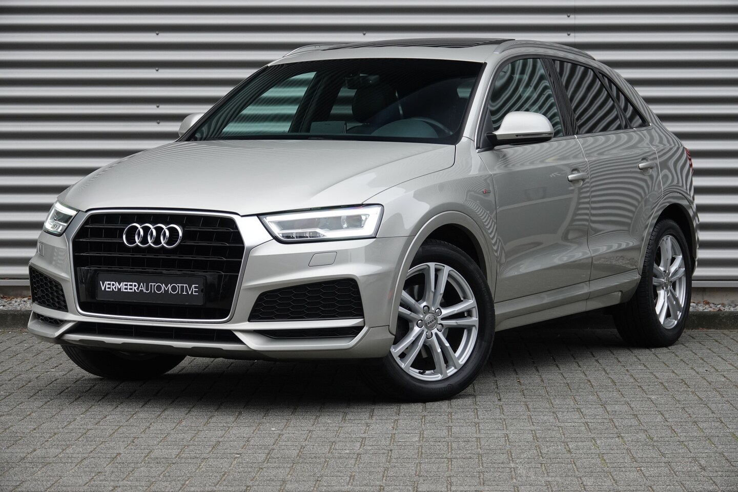 Audi Q3 - 1.4 TFSI CoD Sport S Line Edition | Panoramadak | Bose | Navi | Keyless | DAB | - AutoWereld.nl