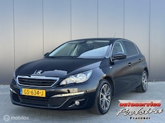 Peugeot 308 - 1.2 PureTech Style NAP-PANO-APK