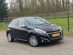 Peugeot 208 - 1.2 PureTech Allure /Automaat/Carplay/Pano/