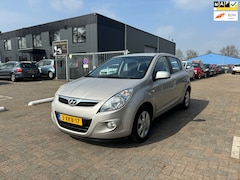 Hyundai i20 - 1.2i ActiveVersion Nwe APK Vol onderhoud