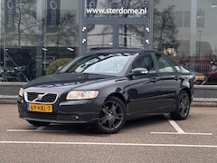 Volvo S40 - 1.8 Edition II | Cruise Control | Extra getint glas achter | Parkeersensor achter | Leder