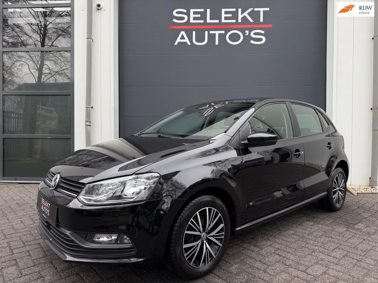 Volkswagen Polo - 1.0 Comfortline 75 Pk Airco/Stoelverwarming/Bluetooth/15 Inch/Elektrische Ramen/Elektrisch - AutoWereld.nl