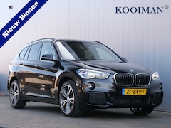 BMW X1 - sDrive20i High Executive 192 pk Automaat Panoramadak / M-Pakket / Head-up / Leer