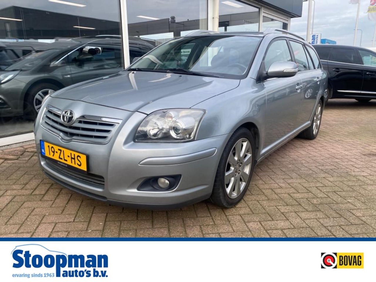 Toyota Avensis Wagon - 2.0 Luna Business Wagon Clima Cruise Trekhaak - AutoWereld.nl