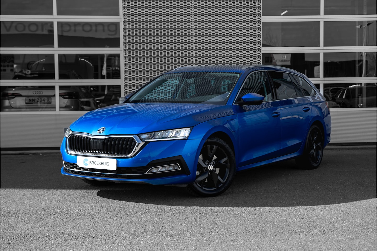 Skoda Octavia Combi - 1.4 TSI iV PHEV Business Edition Plus | Camera | Stoel-stuurverwarming | Carplay | Navigat - AutoWereld.nl