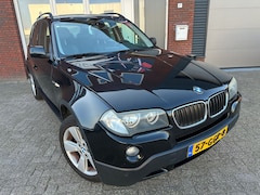 BMW X3 - 2.0i Introduction / Navi / Leder / PDC / Cruise