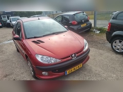 Peugeot 206 - 1.1 XR Challenge