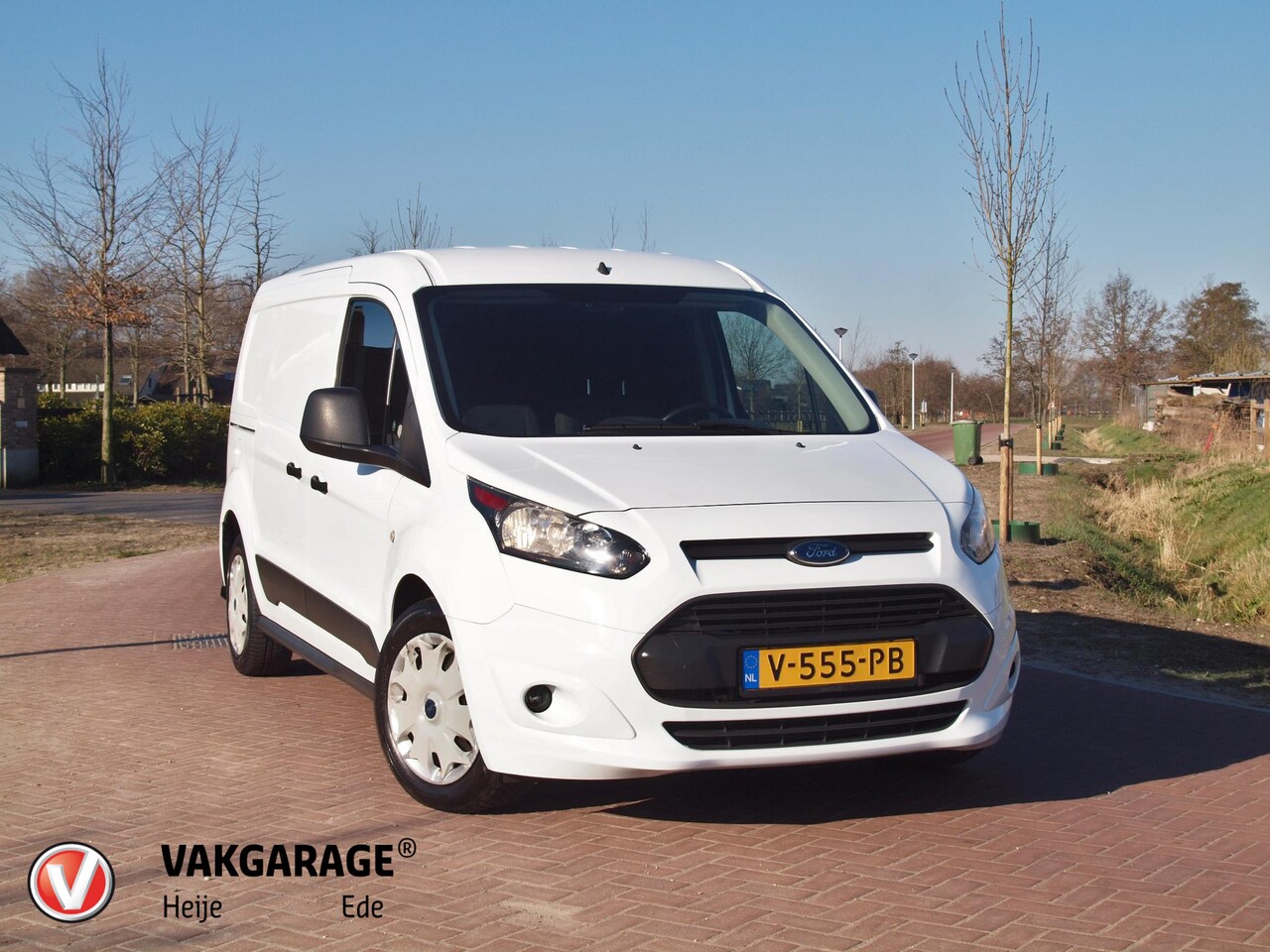 Ford Transit Connect - 1.5 TDCI L2 Trend HP | Lengte 2 | Cruise Control | Bluetooth | Airco | 3-persoons | - AutoWereld.nl