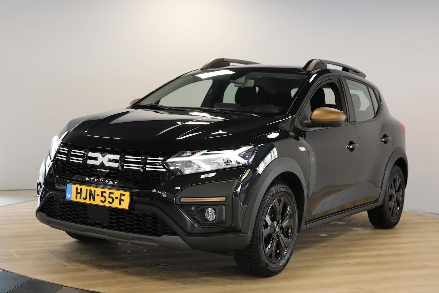 Dacia Sandero Stepway - 1.1 TCe 110 Extreme | Cruise | Camera | Navi - AutoWereld.nl