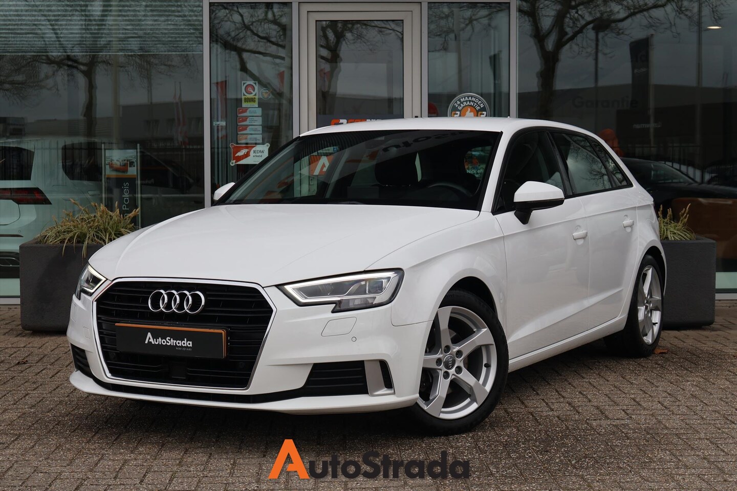 Audi A3 Sportback - 1.5 TFSI Pro Line 150pk | LED | Navi | Climate | Adaptive Cruise | Parkeersensoren - AutoWereld.nl