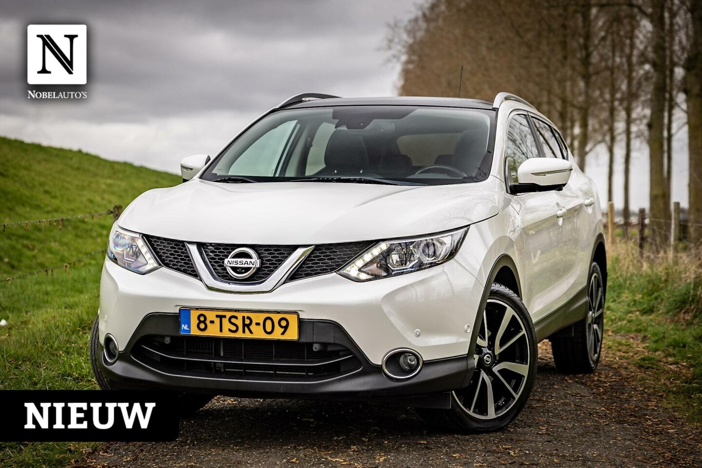 Nissan Qashqai - 1.2 Premier Edition| Panorama | Leer | Camera - AutoWereld.nl