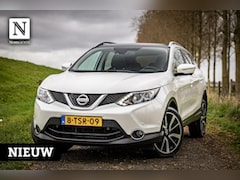 Nissan Qashqai - 1.2 Premier Edition| Panorama | Leer | Camera