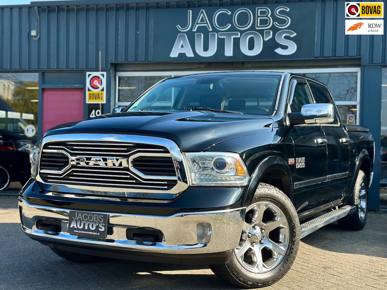 Dodge Ram 1500 - 5.7 V8 CrewCab Laramie - AutoWereld.nl