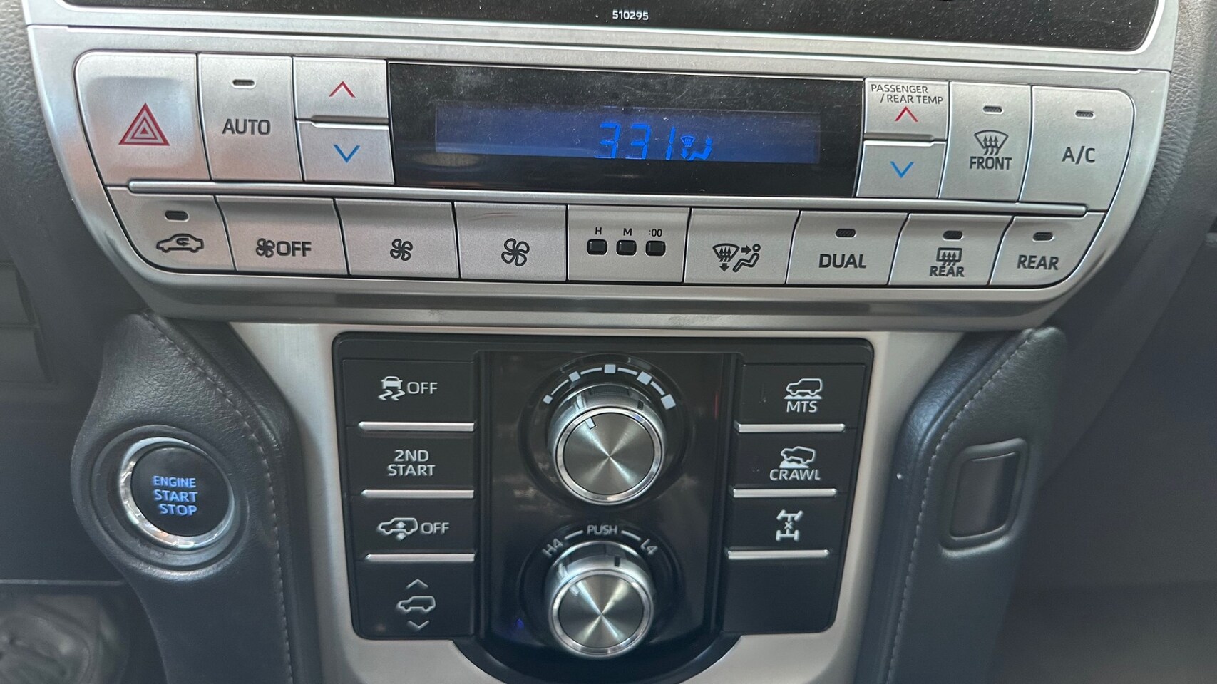 Toyota Land Cruiser - 2.8 D-4D-F Executive Window Van