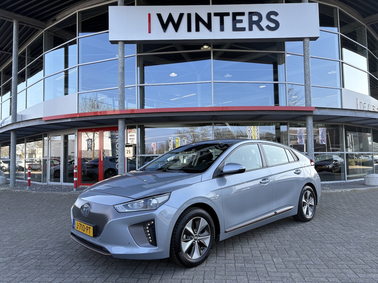 Hyundai IONIQ - Comfort EV 16" LMV Navi+BT+Cam Cr. Control Keyless - AutoWereld.nl