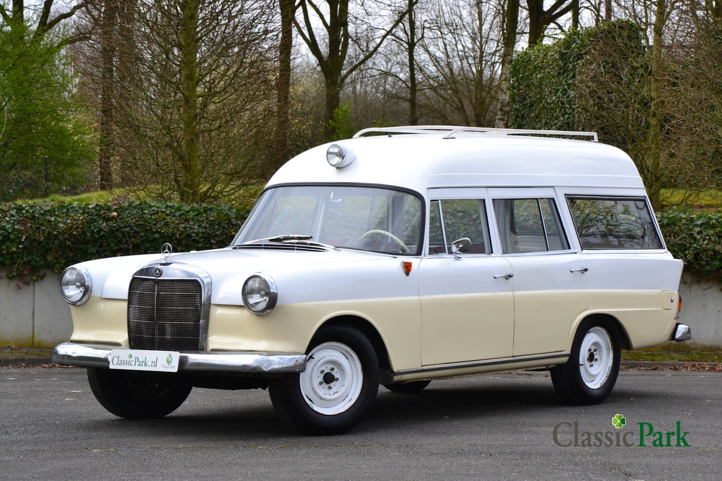 Mercedes-Benz C-klasse - 190 Ambulance - AutoWereld.nl