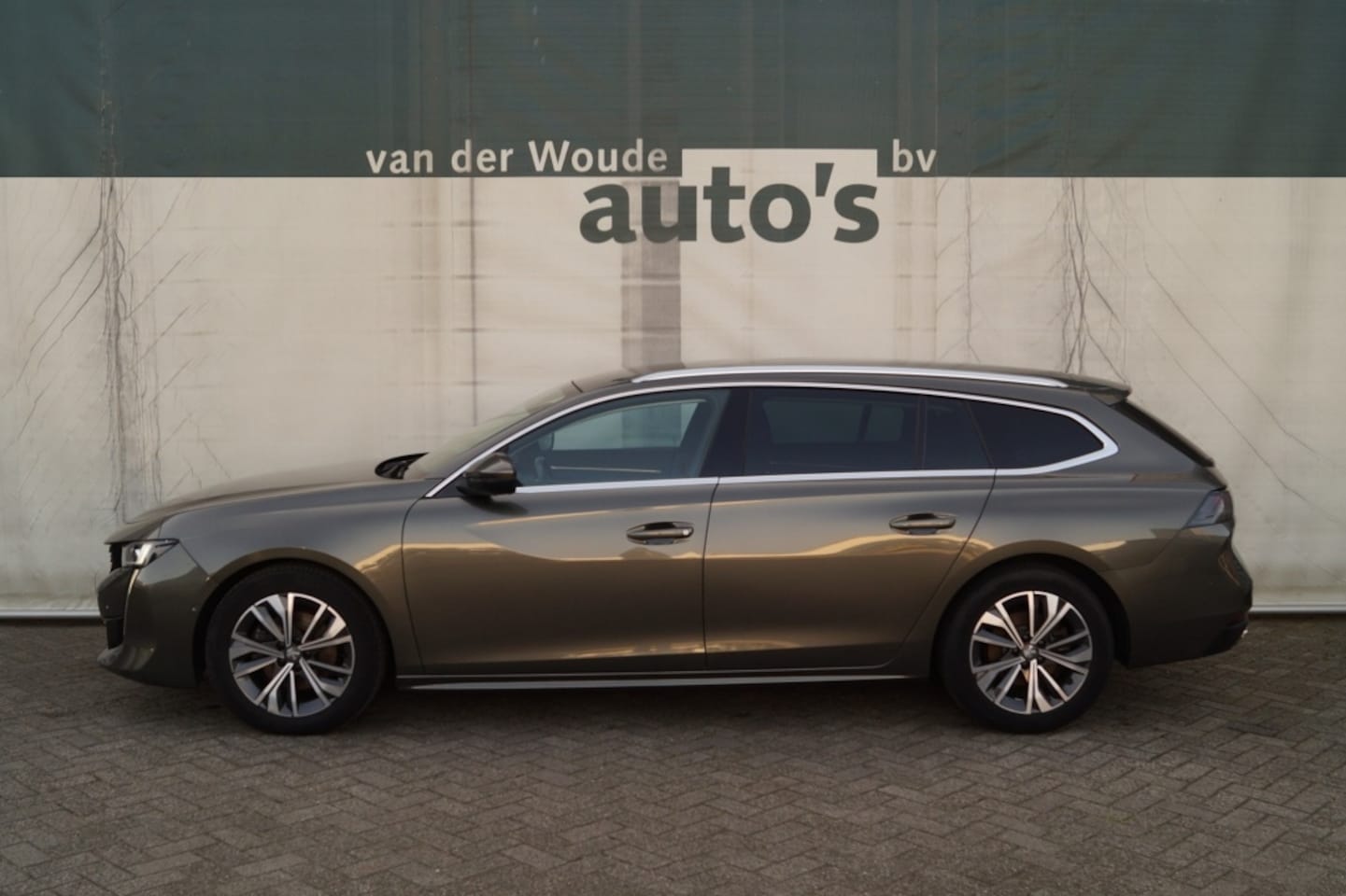 Peugeot 508 SW - 1.5 BlueHDI 130pk Allure -NAVI-ECC-PDC- - AutoWereld.nl
