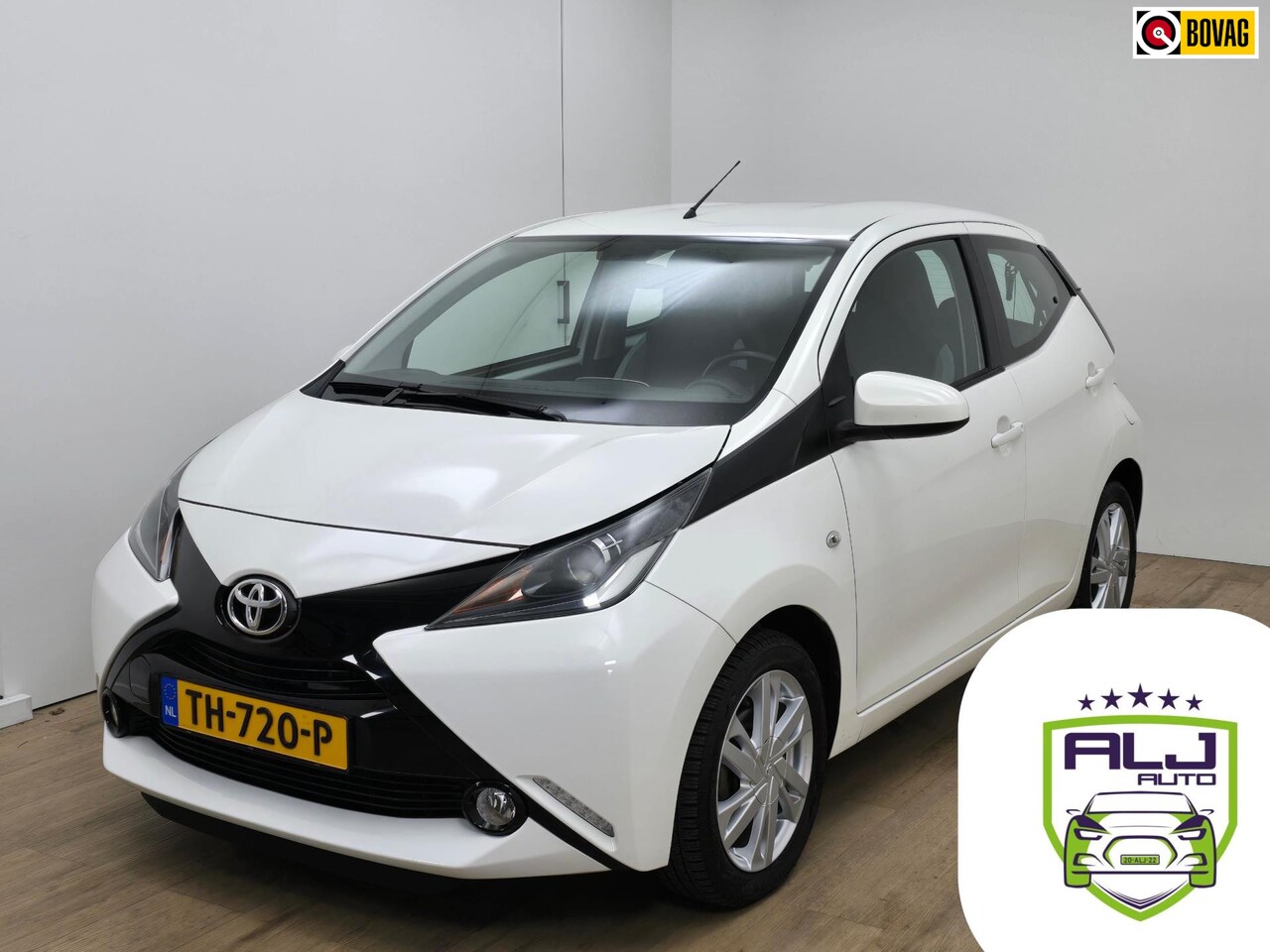 Toyota Aygo - Occasion met parkeercamera en weinig km | Tweedehands Toyota Aygo compleet dealeronderhoud - AutoWereld.nl