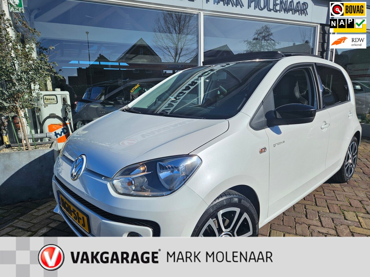 Volkswagen Up! - 1.0 groove up! BlueMotion 1.0 groove up! BlueMotion,panorama,hele leuke!! - AutoWereld.nl
