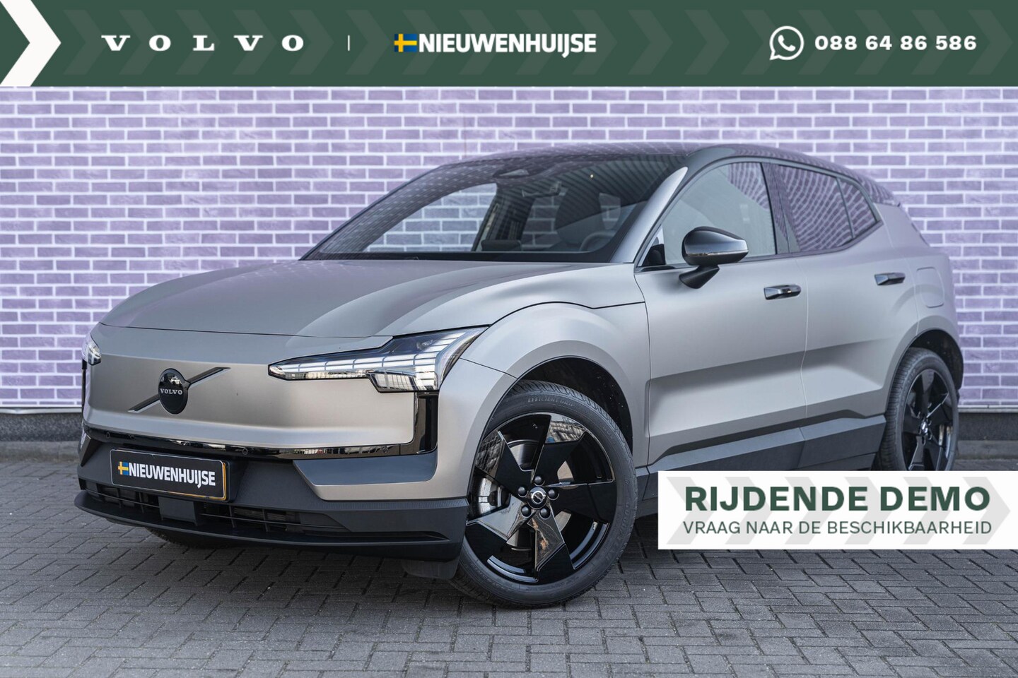Volvo EX30 - Single Extended Range Plus | Black pack | Iced Silver Titanium Wrap | Keyless entry | Wamt - AutoWereld.nl