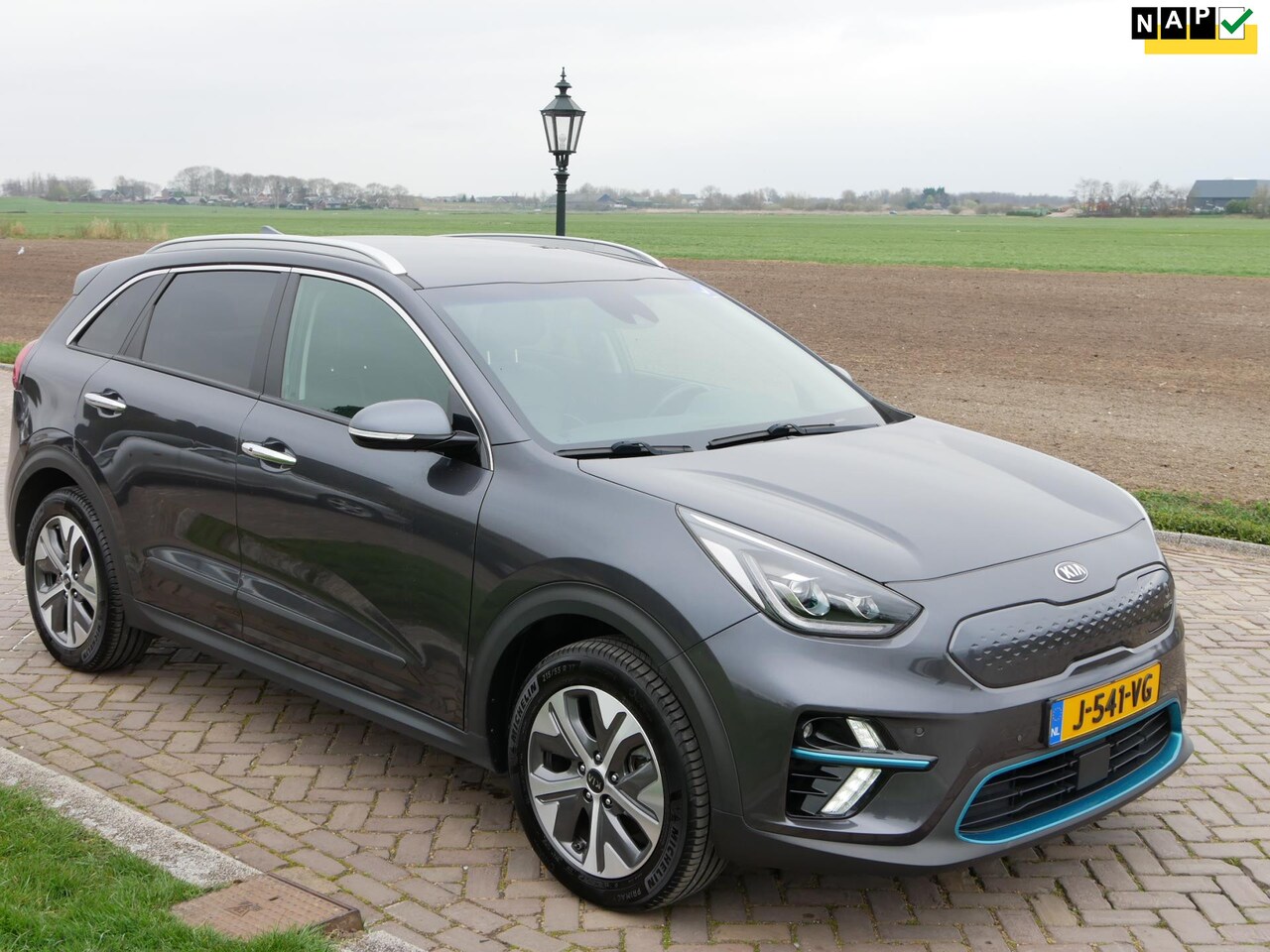 Kia e-Niro - ExecutiveLine 64 kWh ** 16999 NETTO ** - AutoWereld.nl
