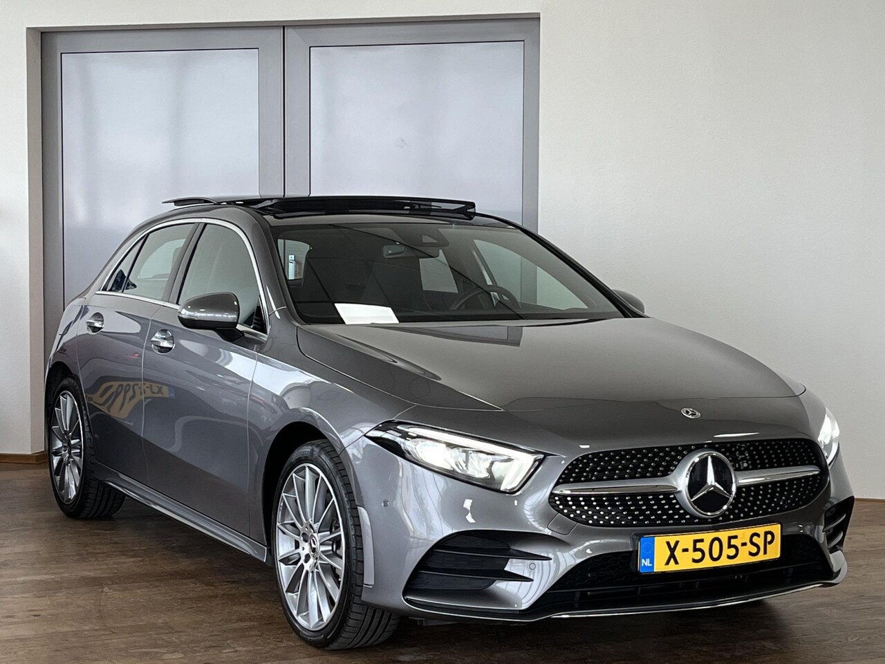 Mercedes-Benz A-klasse - 250 e AMG Line*PANO*WIDESCREEN*AMBIENTE LIGHT*BTW* - AutoWereld.nl