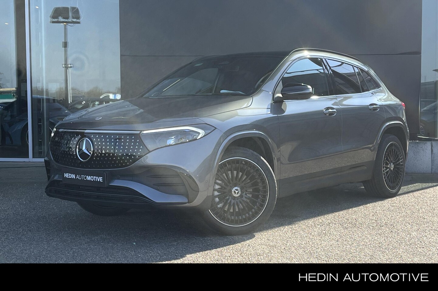 Mercedes-Benz EQA - EQA 250+ Business Solution AMG | Nightpakket | Trekhaak - AutoWereld.nl