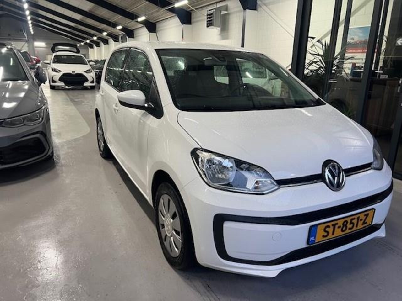 Volkswagen Up! - 1.0 BMT move up! 1.0 BMT move up! - AutoWereld.nl
