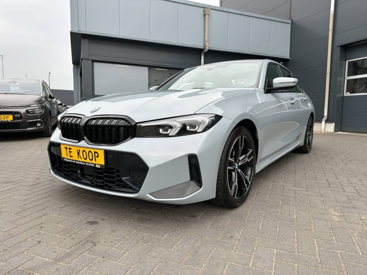 BMW 3-serie - 320i M-Sport Automaat 184 PK Camera - AutoWereld.nl