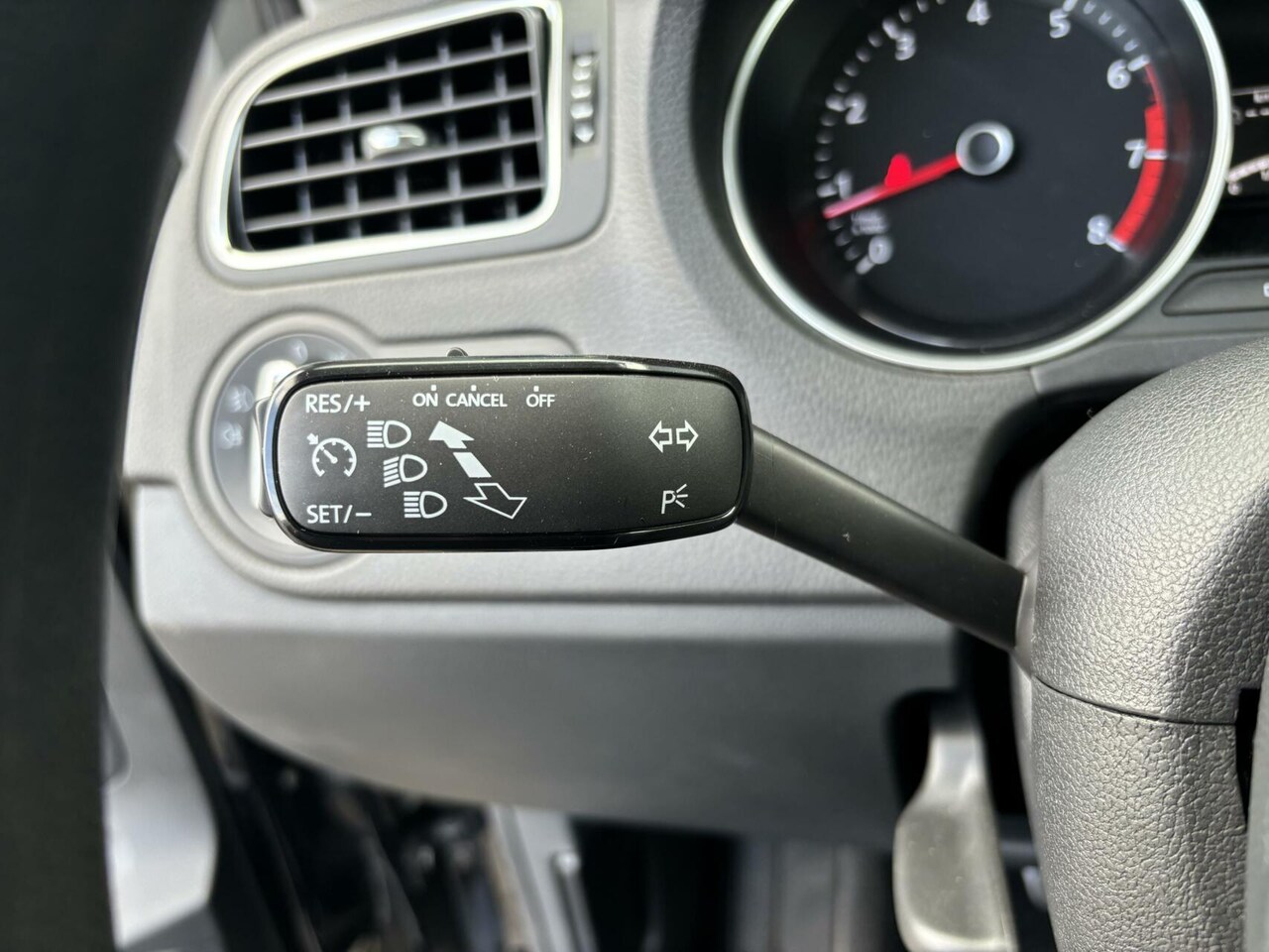 Volkswagen Polo - 1.2 TSI Comfortline Airco/ Cruise Control/ Mistlampen voor!!