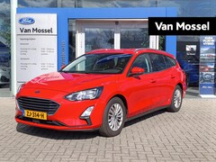 Ford Focus Wagon - 1.0 EcoBoost Titanium Business | Trekhaak | Dealeronderhouden | Stoel/stuur voorruitverwar