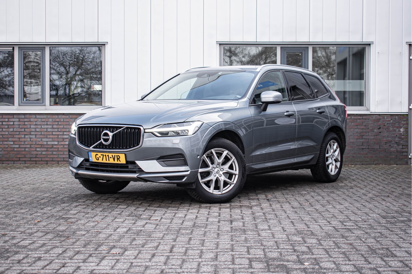 Volvo XC60 - 2.0 D4 R-Design 2.0 D4 R-Design - AutoWereld.nl
