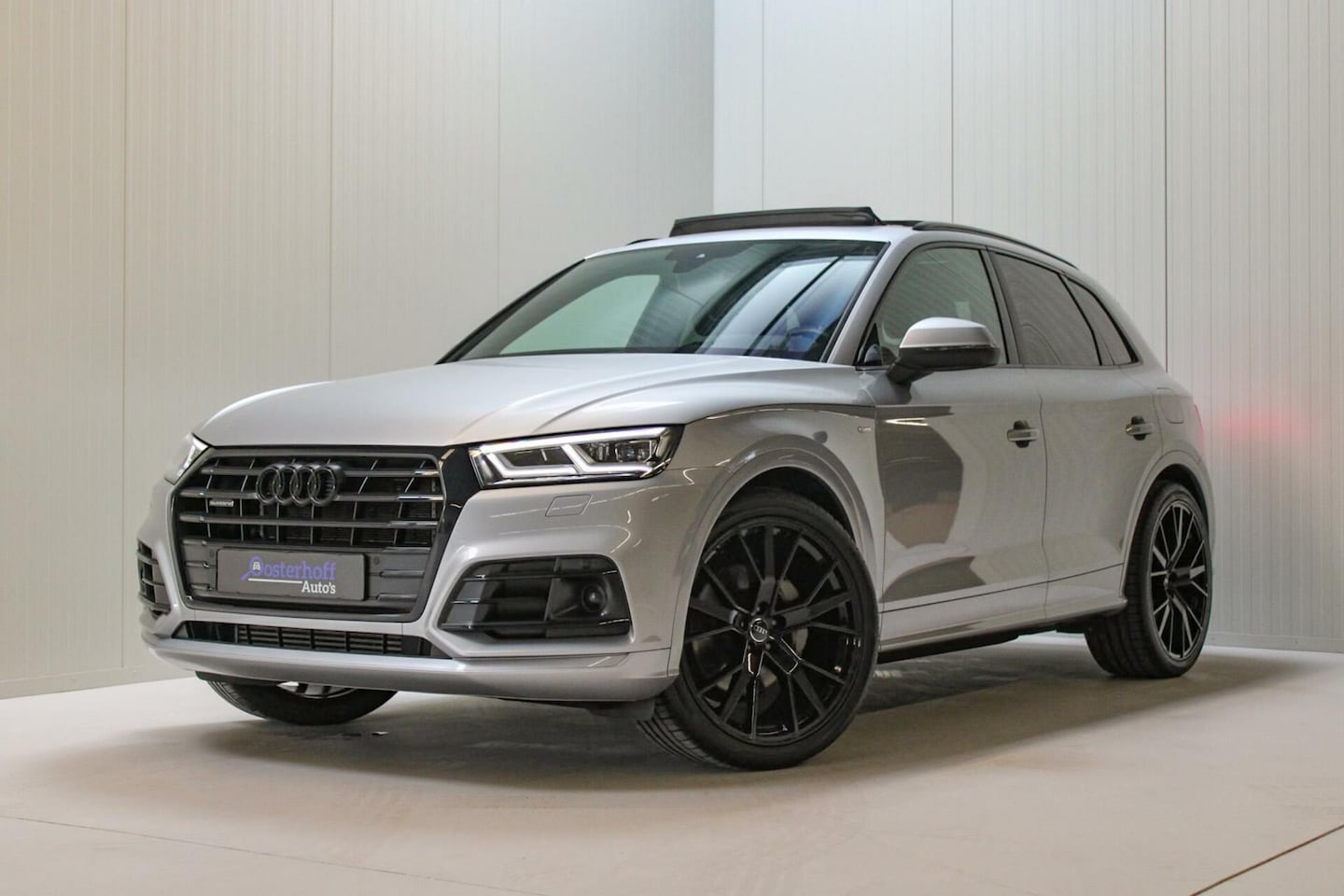 Audi Q5 - 55 TFSI e Competition PANO|LUCHTV|MASSAGE - AutoWereld.nl