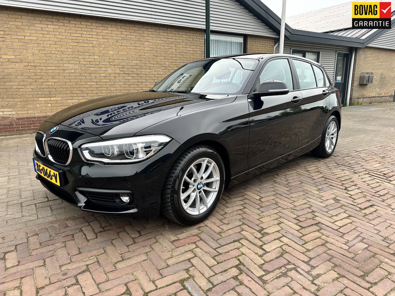 BMW 1-serie - 118i Executive Automaat - AutoWereld.nl