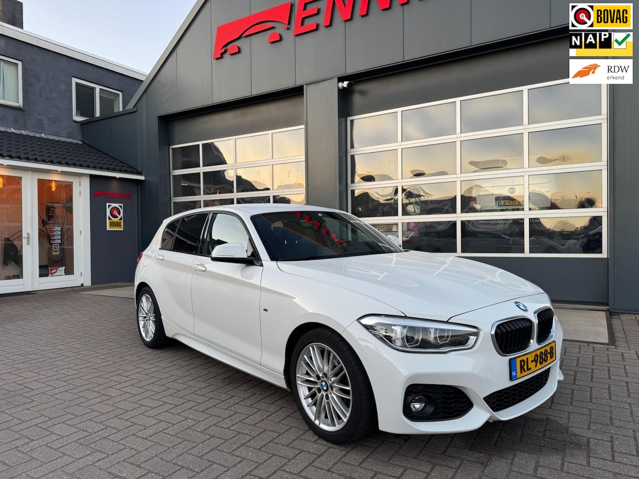 BMW 1-serie - 118i Executive M-Sport / NL Auto met NAP - AutoWereld.nl