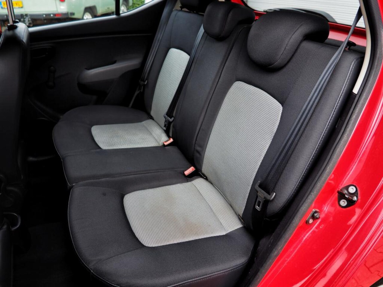Hyundai i10 - 1.1i Active Cool AIRCO TREKH. PARKEER S.