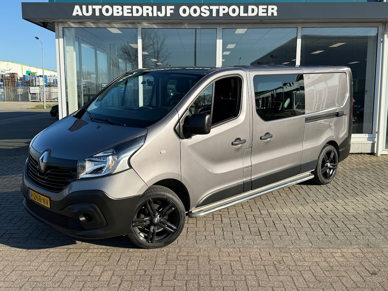 Renault Trafic - 1.6 dCi T29 L2H1 DC Comfort 2X schuifdeur - AutoWereld.nl