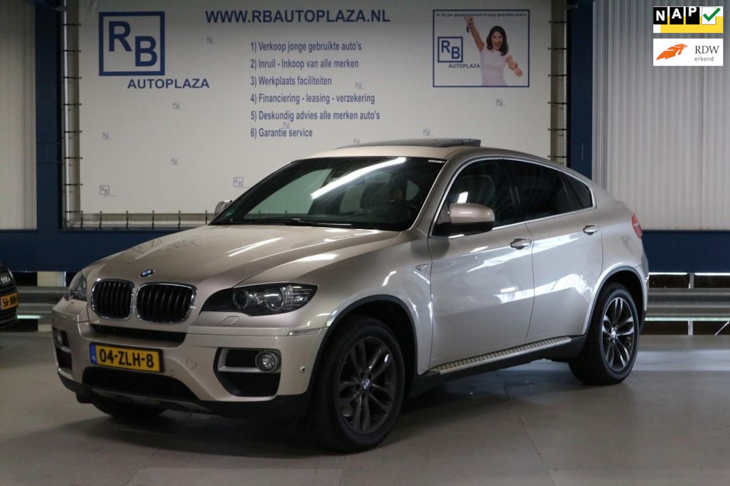 BMW X6 - XDrive35i High Executive / NAP / FULL SERVICE HISTORIE ! ! ! - AutoWereld.nl