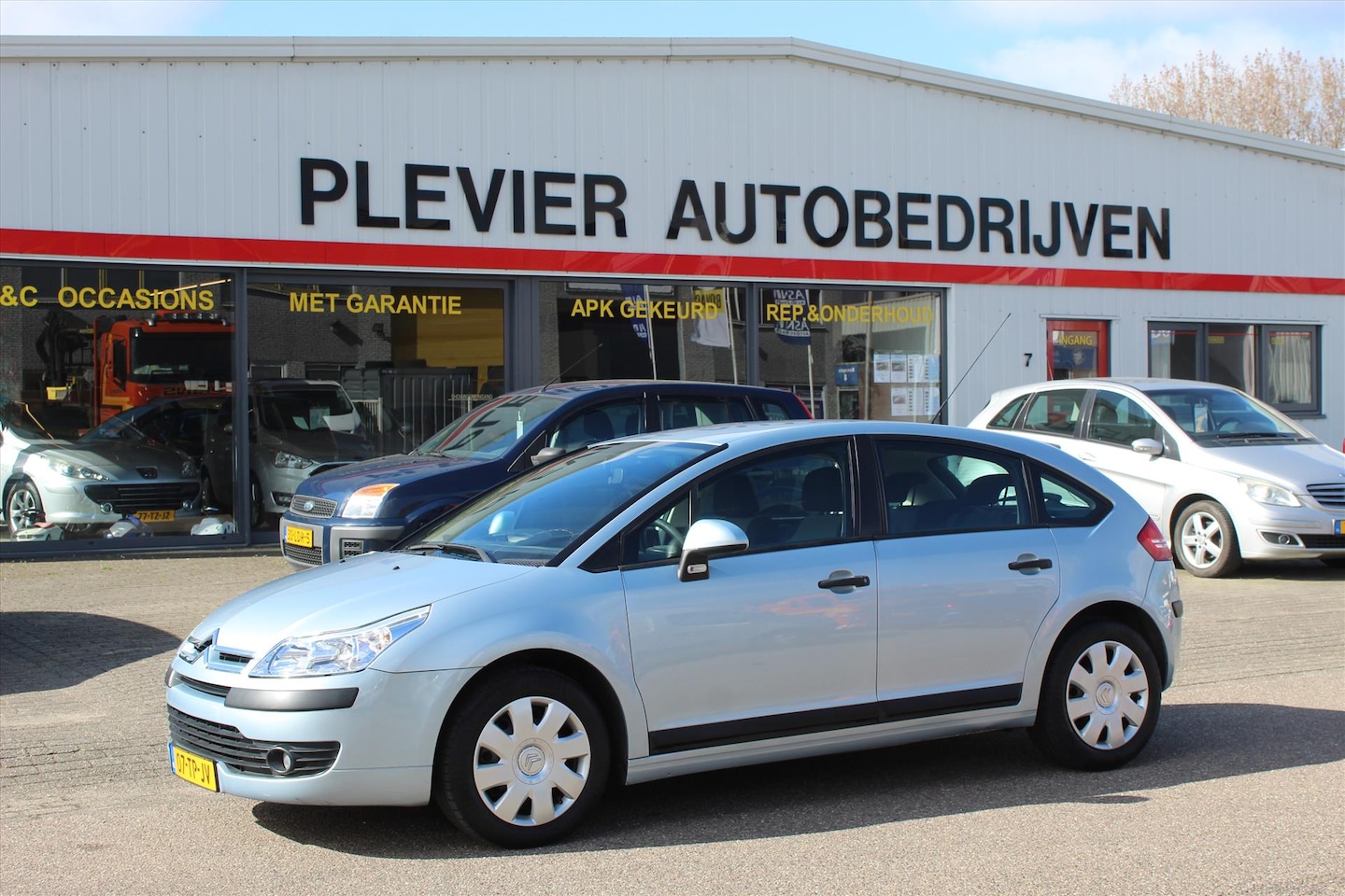 Citroën C4 Berline - 1.4 16V - AutoWereld.nl