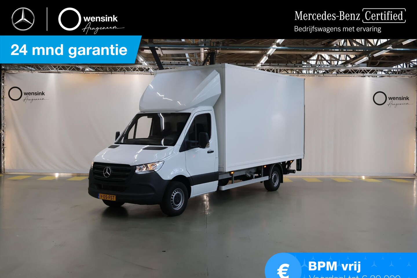Mercedes-Benz Sprinter - 317 CDI L3 Bakwagen met Laadklep | Navigatie | Bluetooth | Airco | Keyless Go | Bakwagen | - AutoWereld.nl