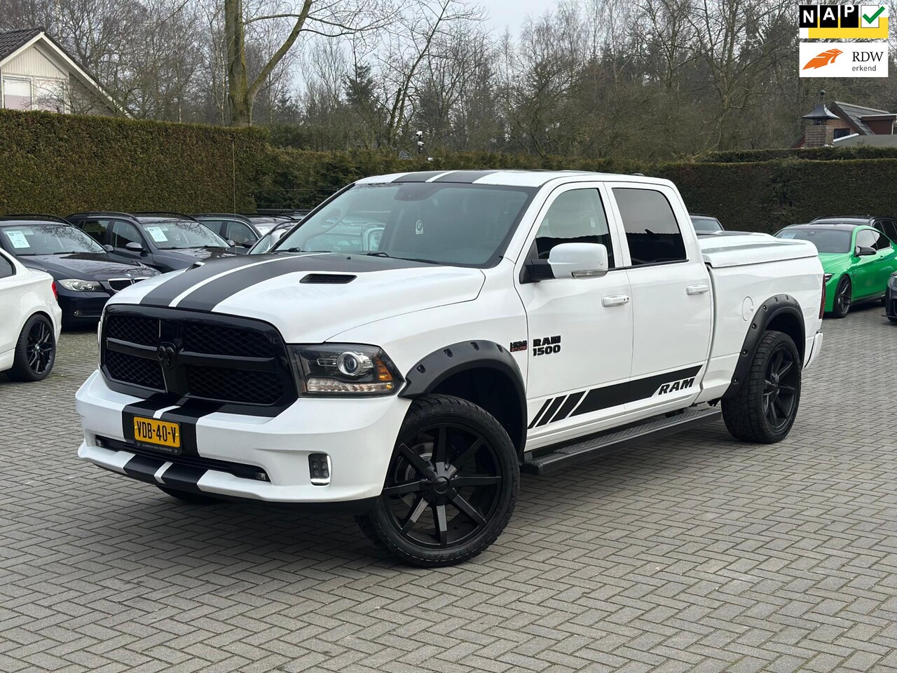 Dodge Ram 1500 - 5.7 V8 Hemi 4x4 Sport Crew Cab LPG High Executive - AutoWereld.nl